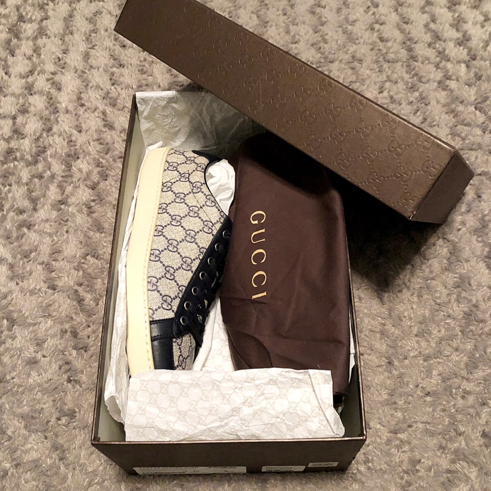 📦SOLD📦Men’s Gucci sneakers paid $465 size 10 - Picture 4 of 8